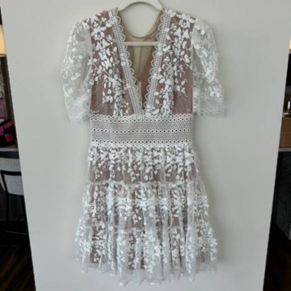 Bronx & Banco Lace Appliqué Mini Dress -M - Picture 1 of 3